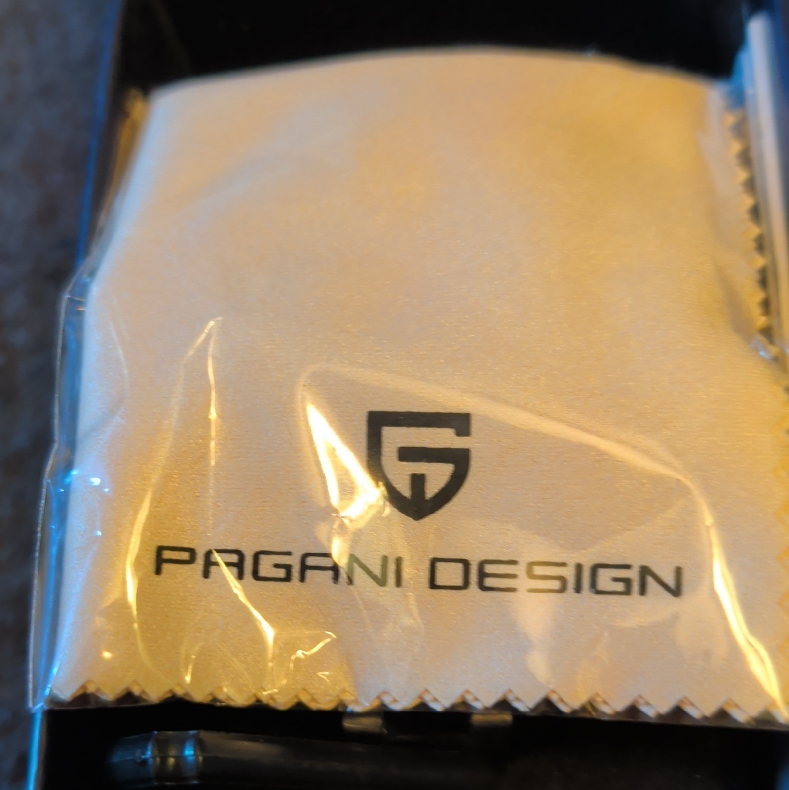 Pagani Design Chronograph Quartz White Dial Black Tachymeter Steel 40mm 100m