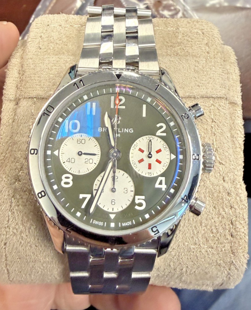 Breitling Classic AVI 42mm green dial Curtis Warhawk band&bracelet A233802A1L1A1