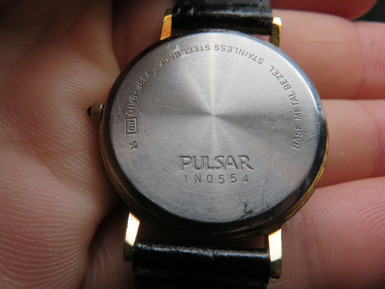 Pulsar Quartz Triple Calendar Sun Moon V33F-8A10 Mens Watch New Batt Near Mint