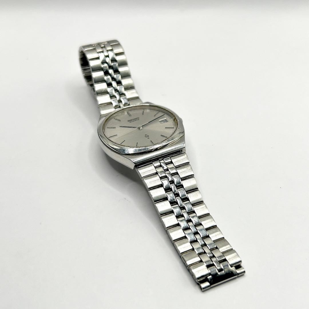 SEIKO Mens Quartz Analog Date Watch 33.5mm Silver Dial 7.1mm Thickness 16.3mm