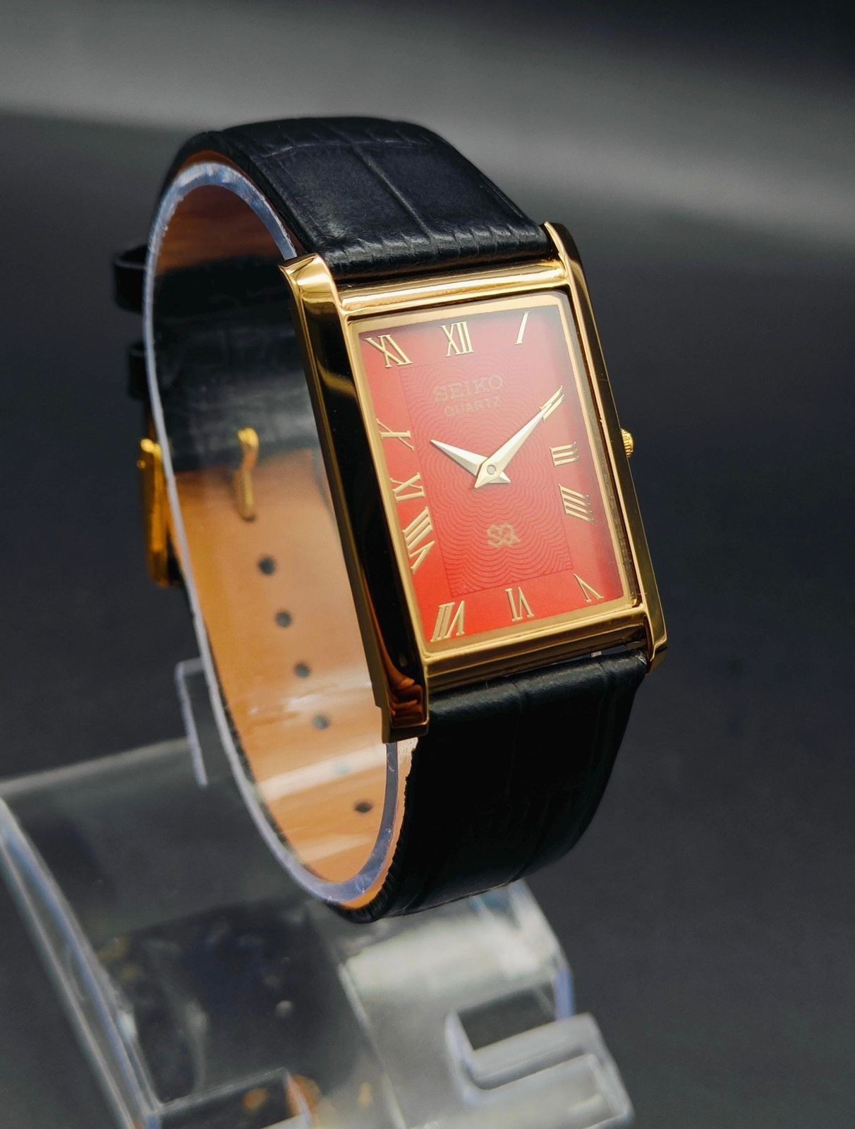 Rare Vintage Seiko Slim Quartz Men’s Wrist Watch