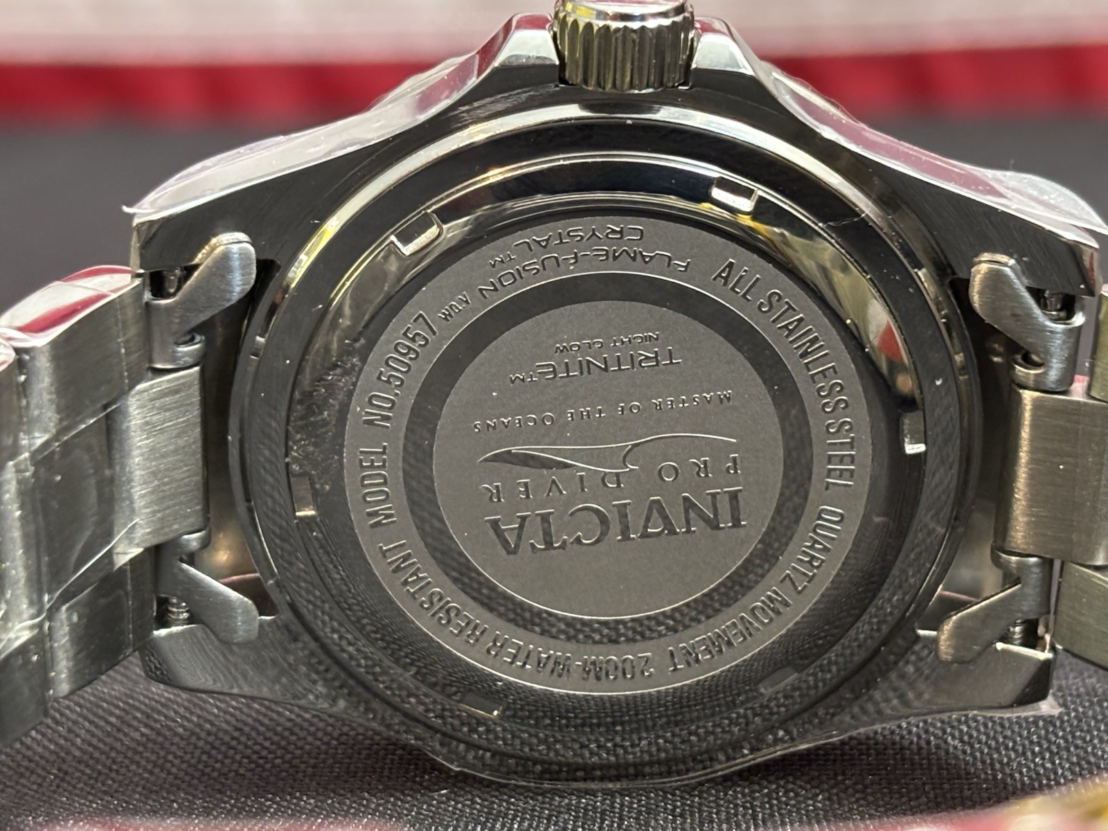Invicta Pro Diver 50957 Blue Mens Watch On Stainless Steel Bracelet-New N Box