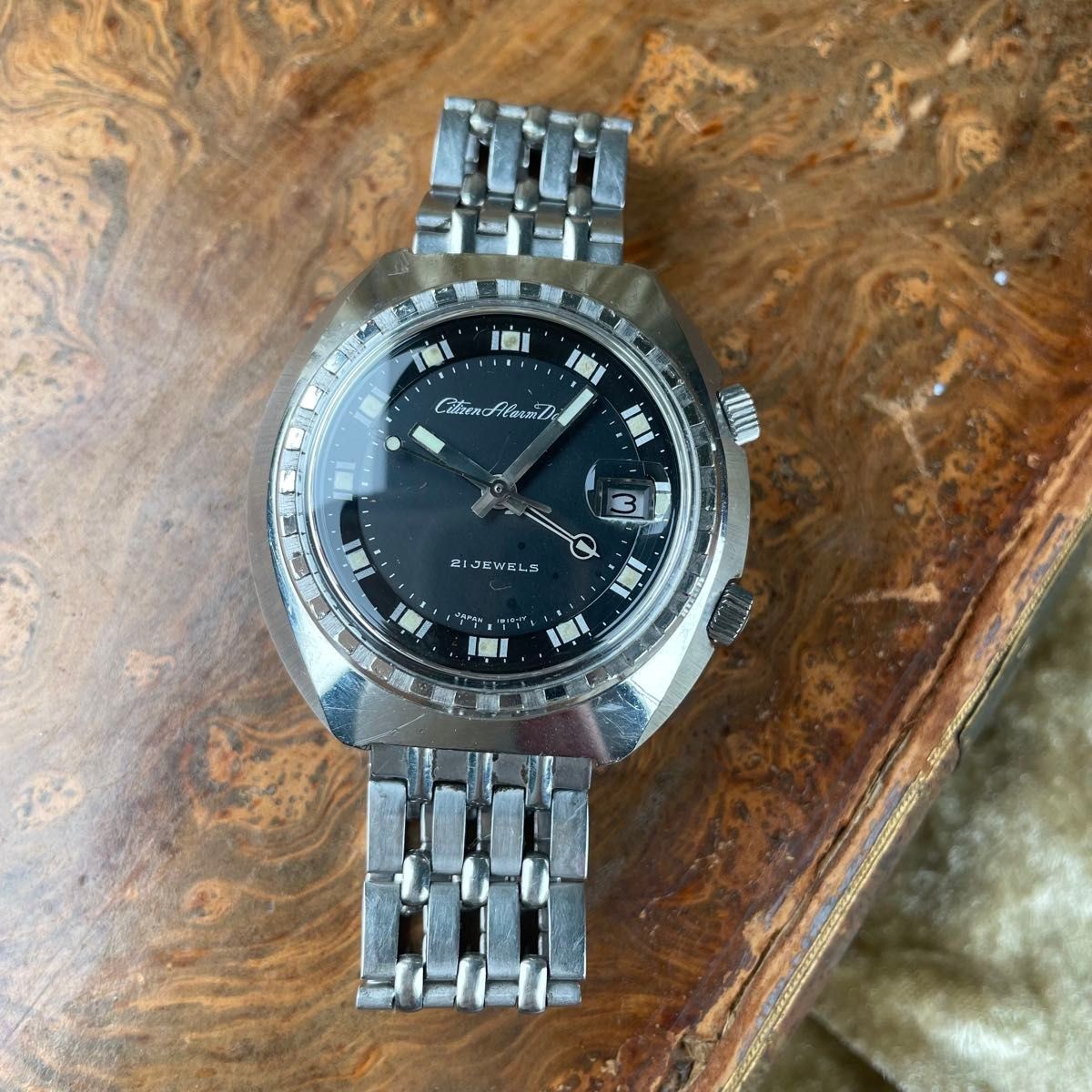 CITIZEN Alarm Date ALD5 2901A-Y Black Gilt Dial 21J Manual Watch Vintage Japan