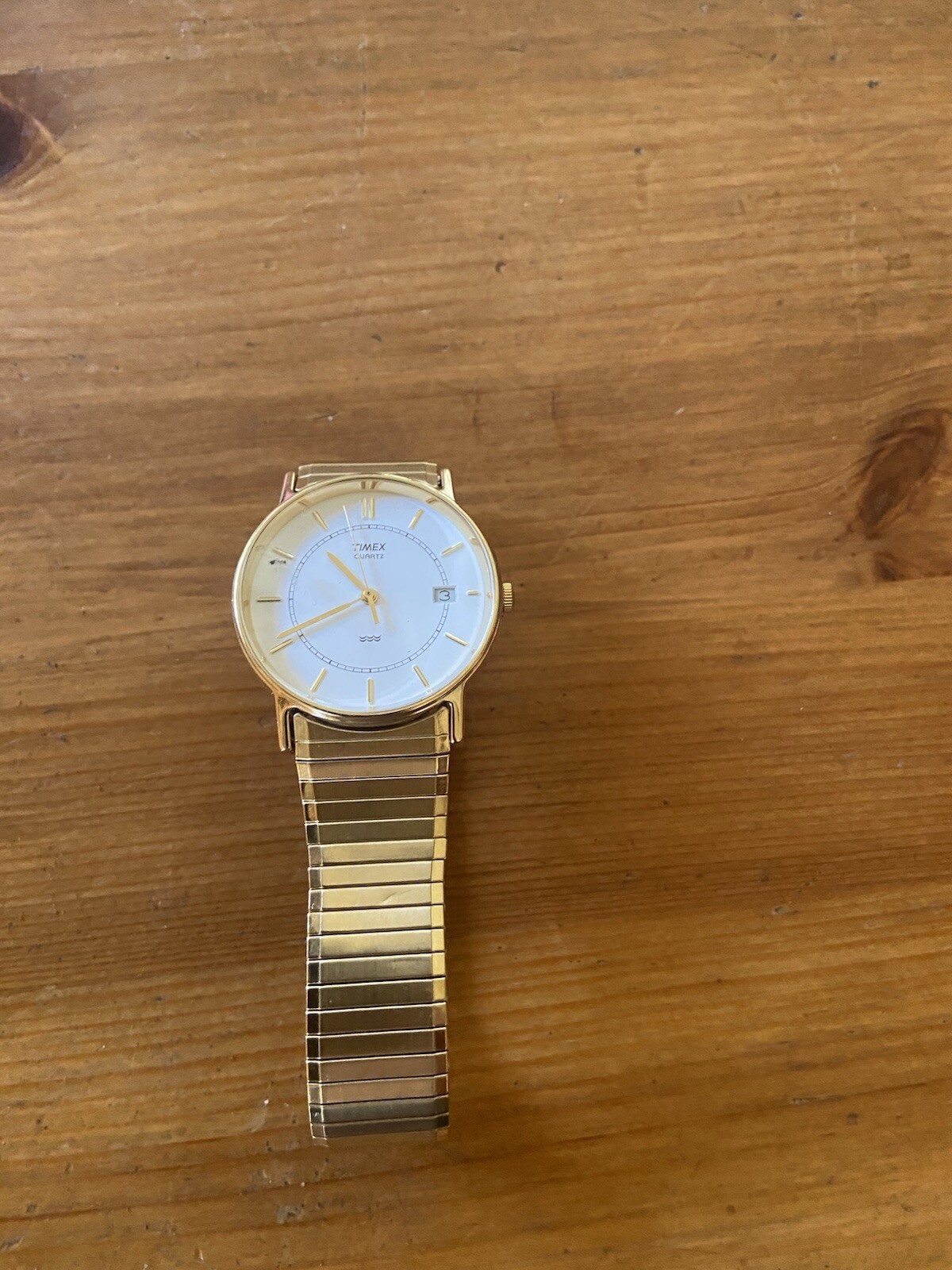 Vintage Timex quartz water resistant day date watch LA cell Philippines T 83