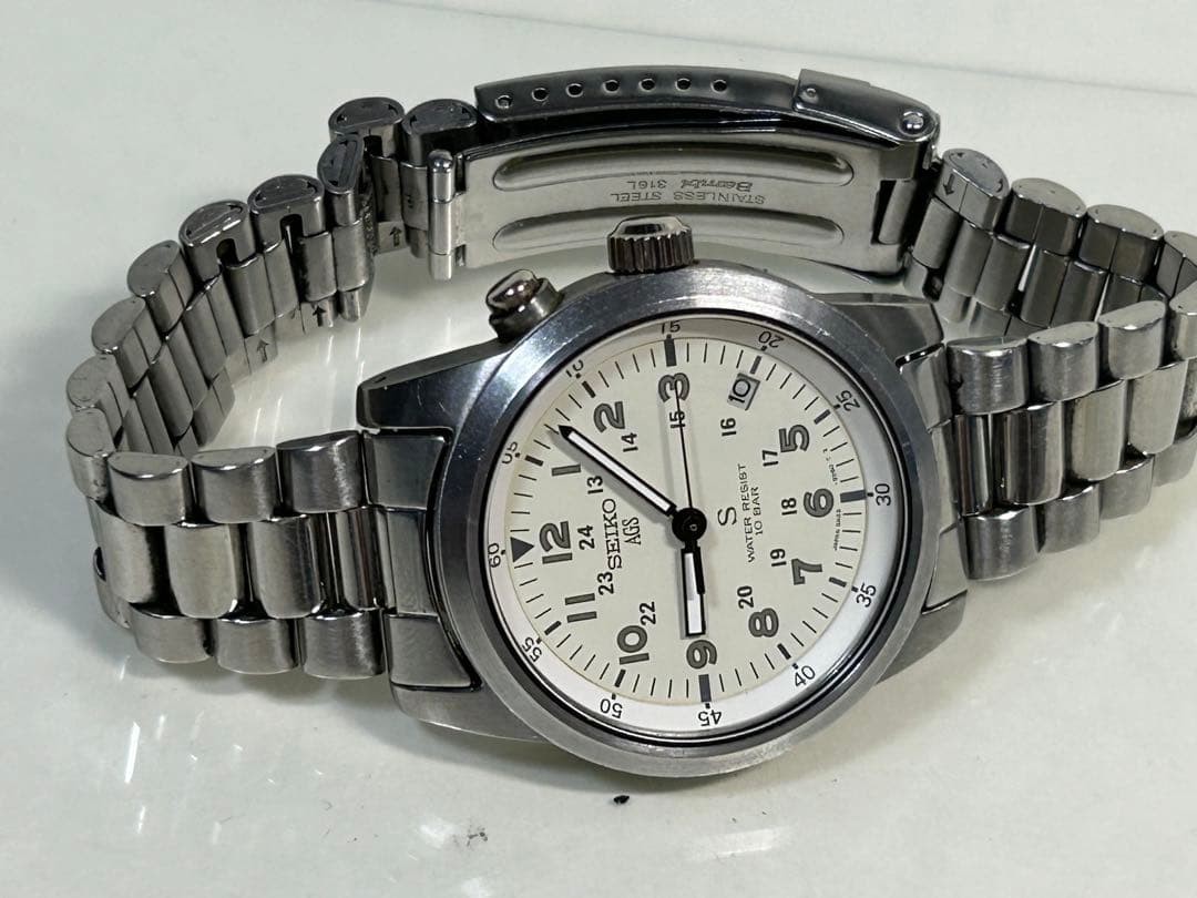 Perfectly working condition [New secondary battery] SEIKO S suspension military