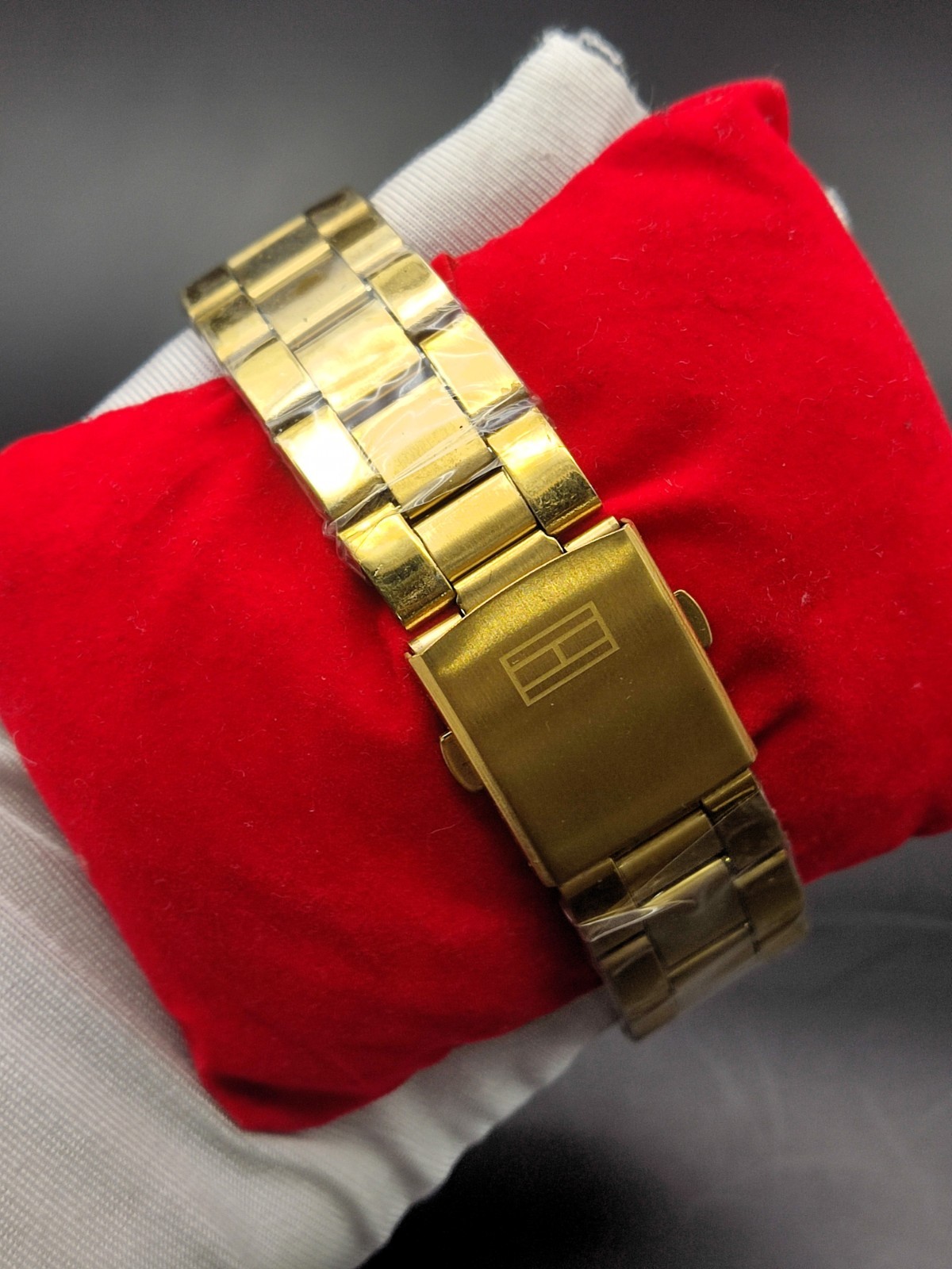 #Refurbished Amazing Tommy Hilfiger Chronograph Silver Dial Men’s Wrist Watch