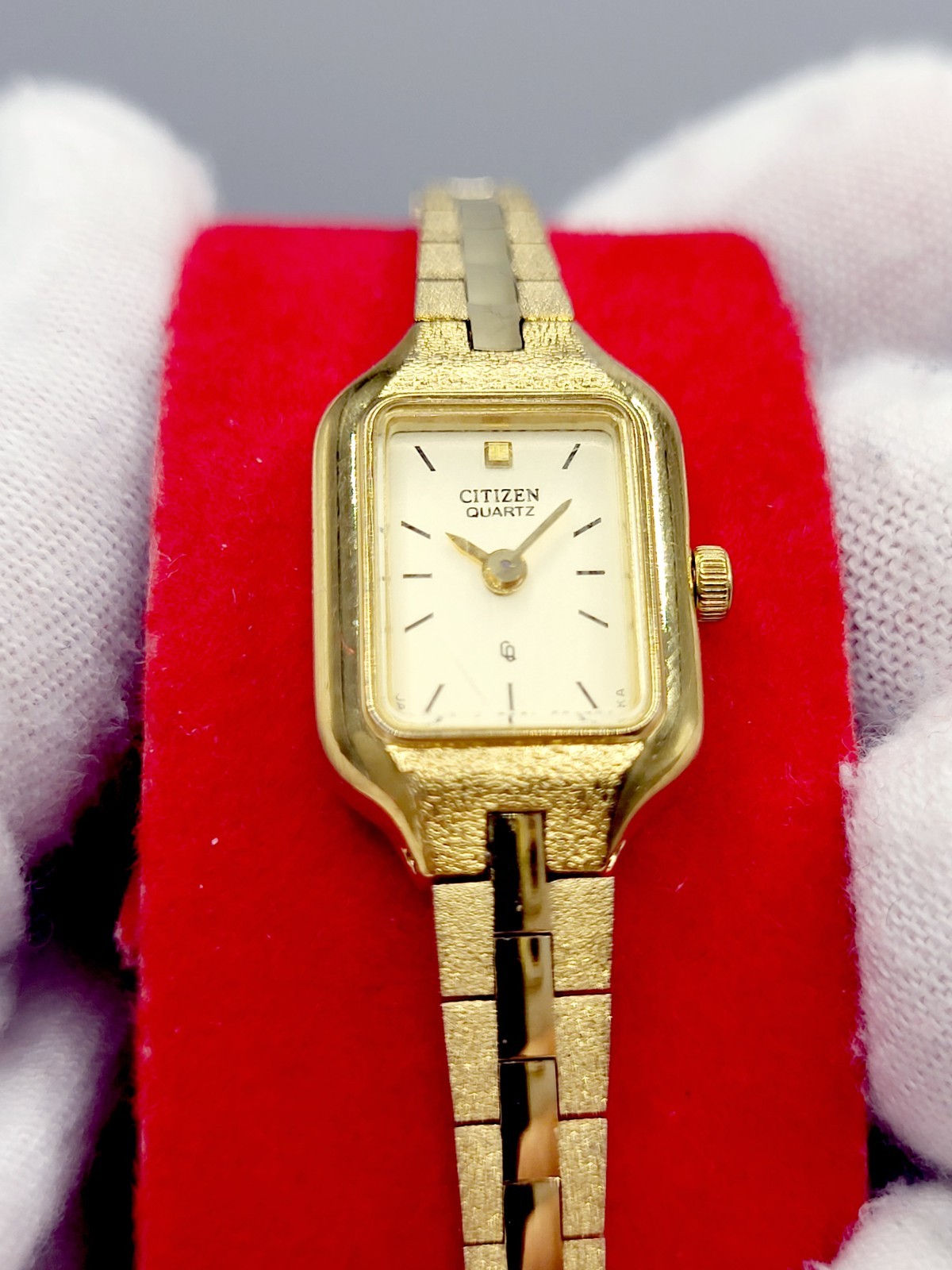 Rare [N. MINT] 1988 Citizen Quartz 13mm Ladies Watch Gold Tone 5421-821389
