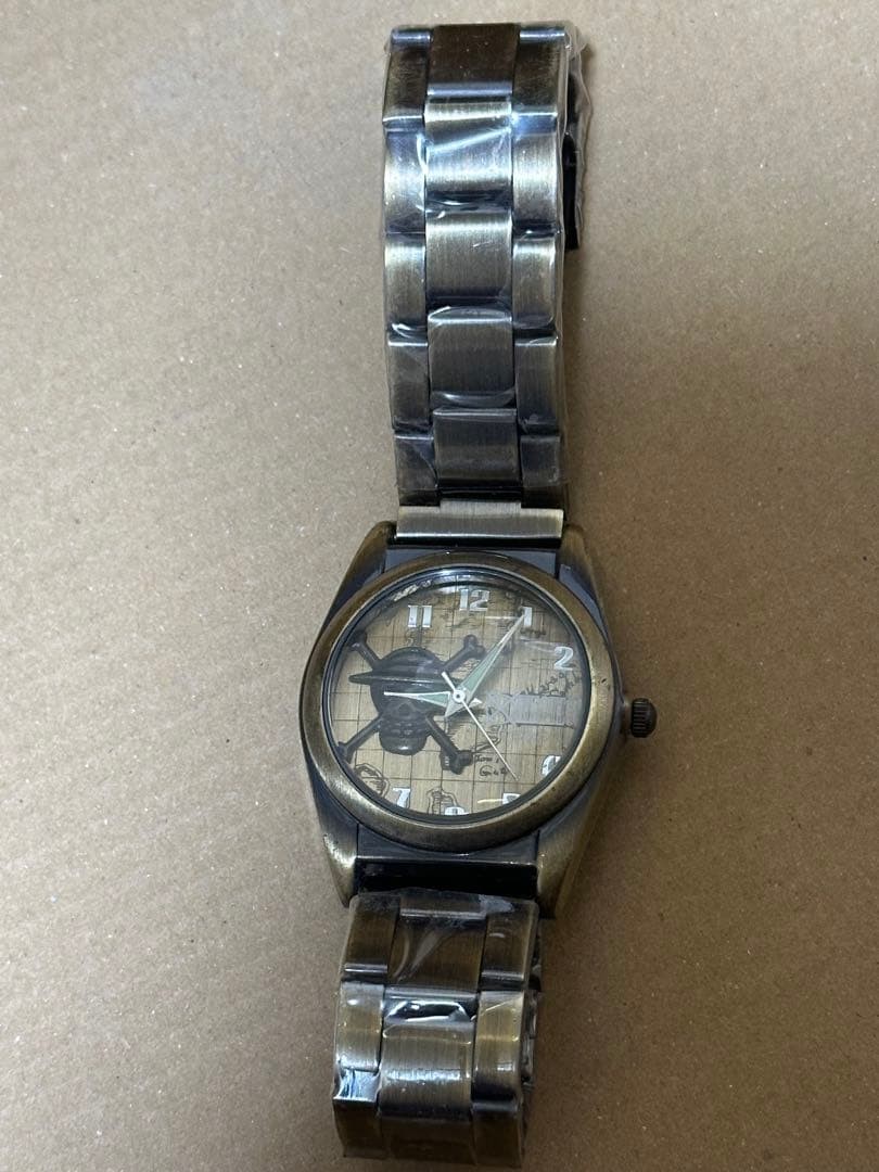 One Piece Gold Watch Battery Dead Leather Strap Collectible