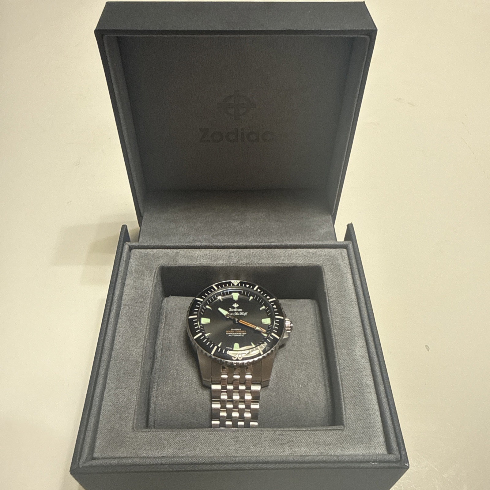 Zodiac Super Sea Wolf Pro Diver Automatic Black Silver Watch ZO3552 Box
