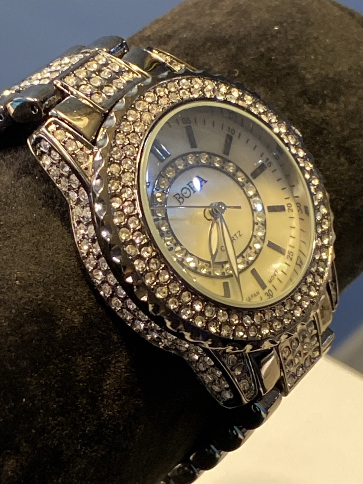 BORA Women’s Watch Gun Metal Tone With Rhinestones New Battery