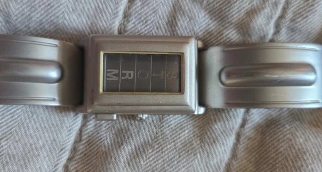Vintage Storm London Watch Futuristic Industrial RARE 1990’s, missing clasp.