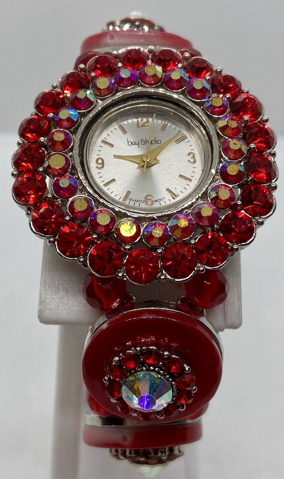 NEW BAY STUDIO LADIES Watch Fresh Battery Beautiful Red/Clear Crystal Bracelet