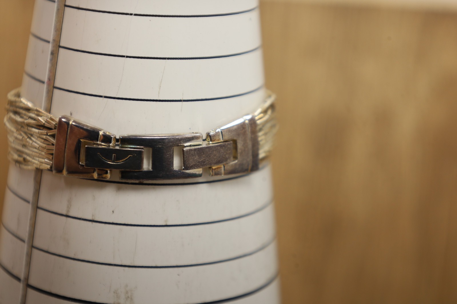Ecclissi Sterling Silver MOP Ladies Watch 32840 Silver Liquid Band New Bat 6.25″