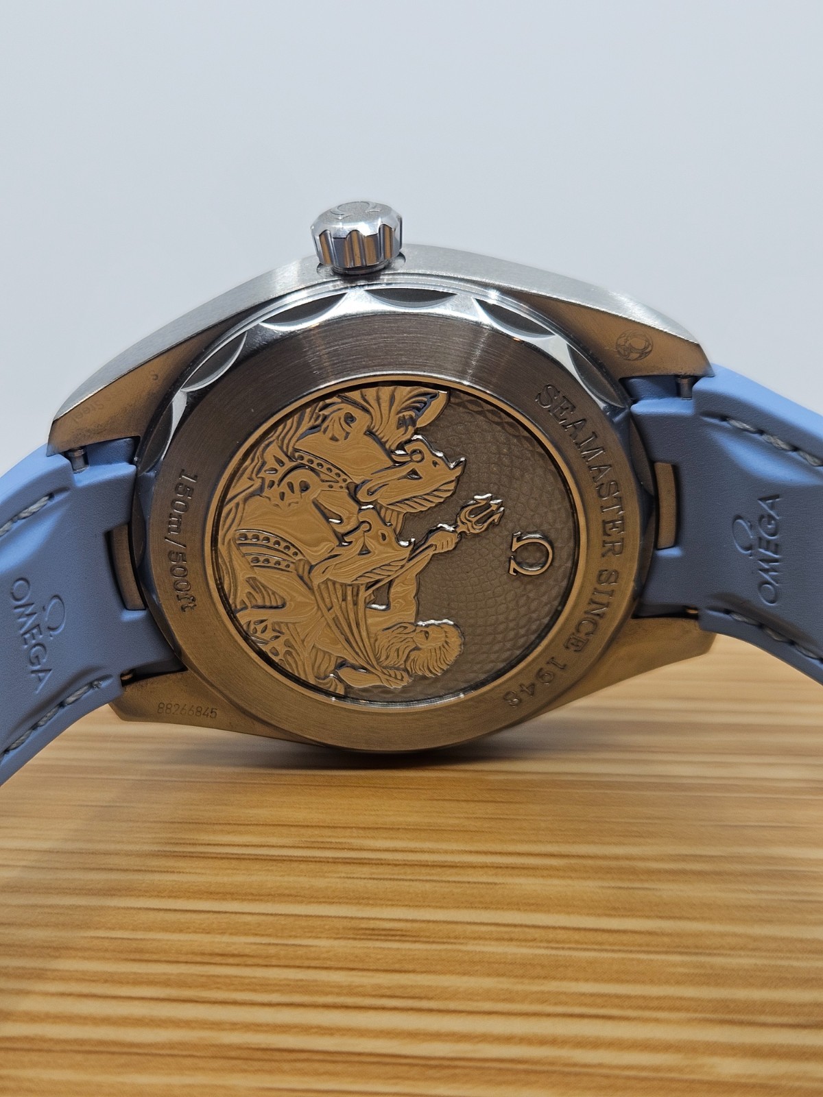 OMEGA Seamaster Aqua Terra 150M 220.10.41.21.03.005 Summer Blue