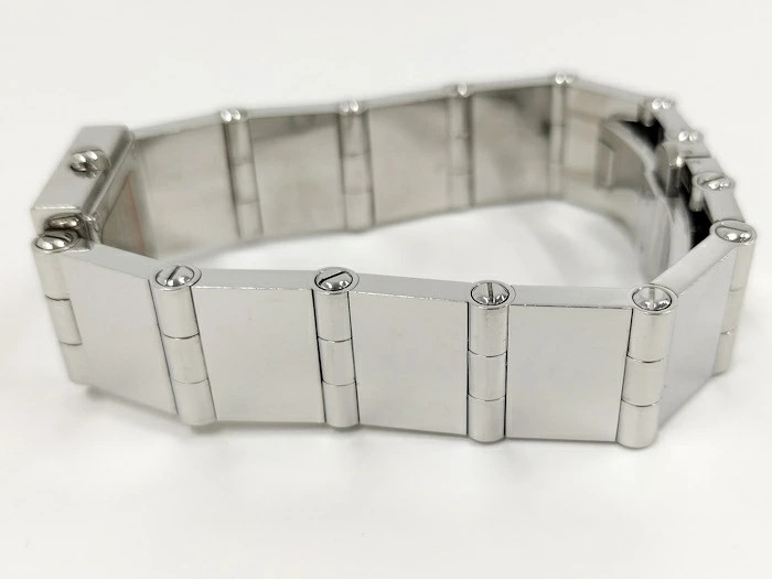 GUCCI Ladies’ Watch Square SS Quartz Silver Dial 300L Used