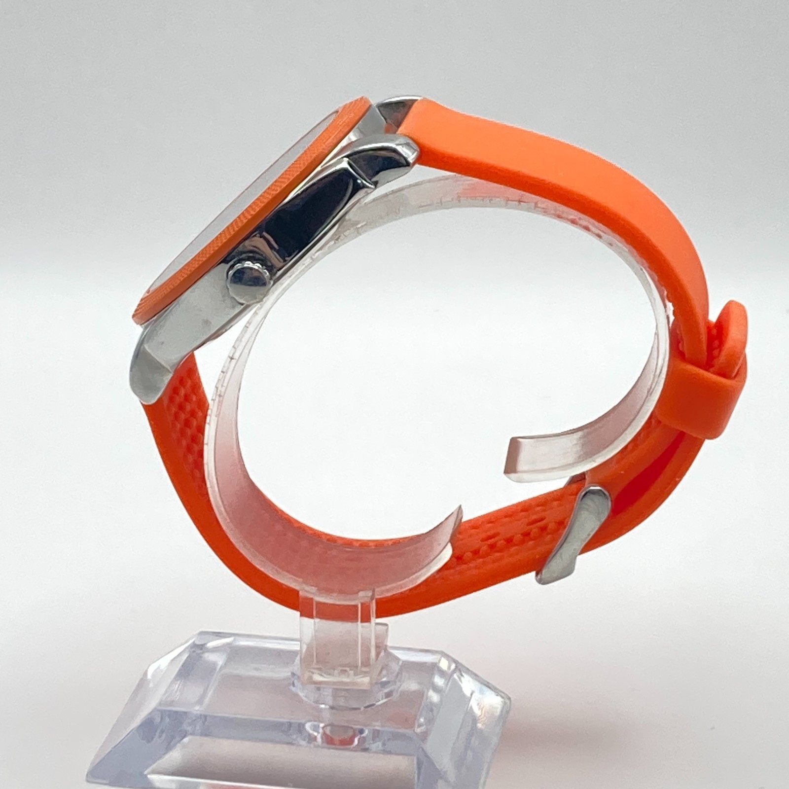 Express Men’s Watch 45mm Silver Tone Orange Day Date Silicone New Battery 9.5″