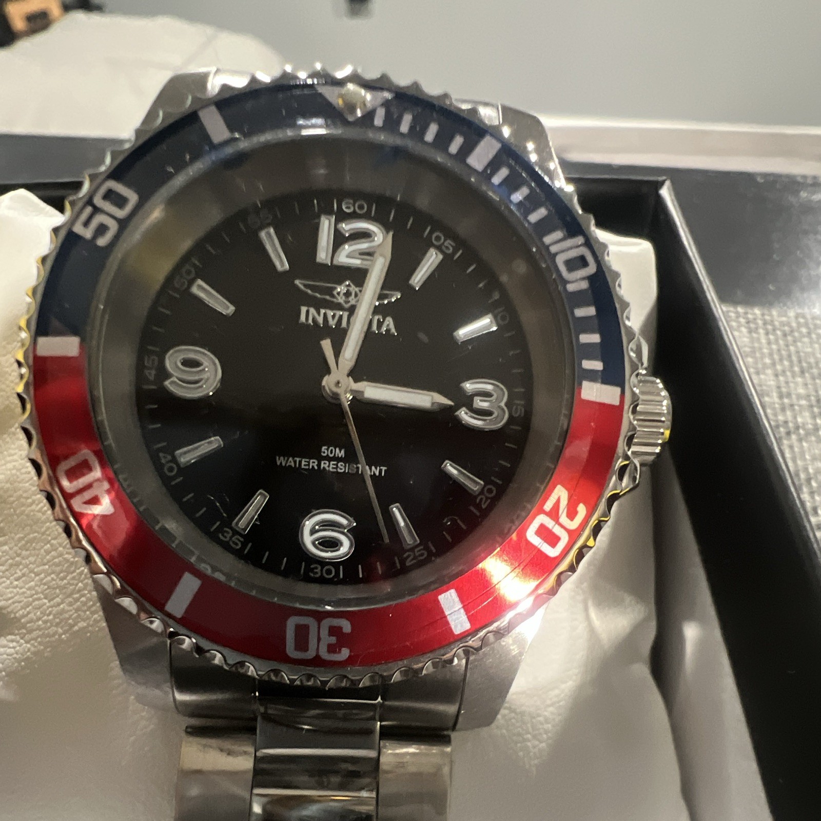 Invicta Diver Quartz 40 MM Black Dial Pepsi Bezel. Specialty Rowan