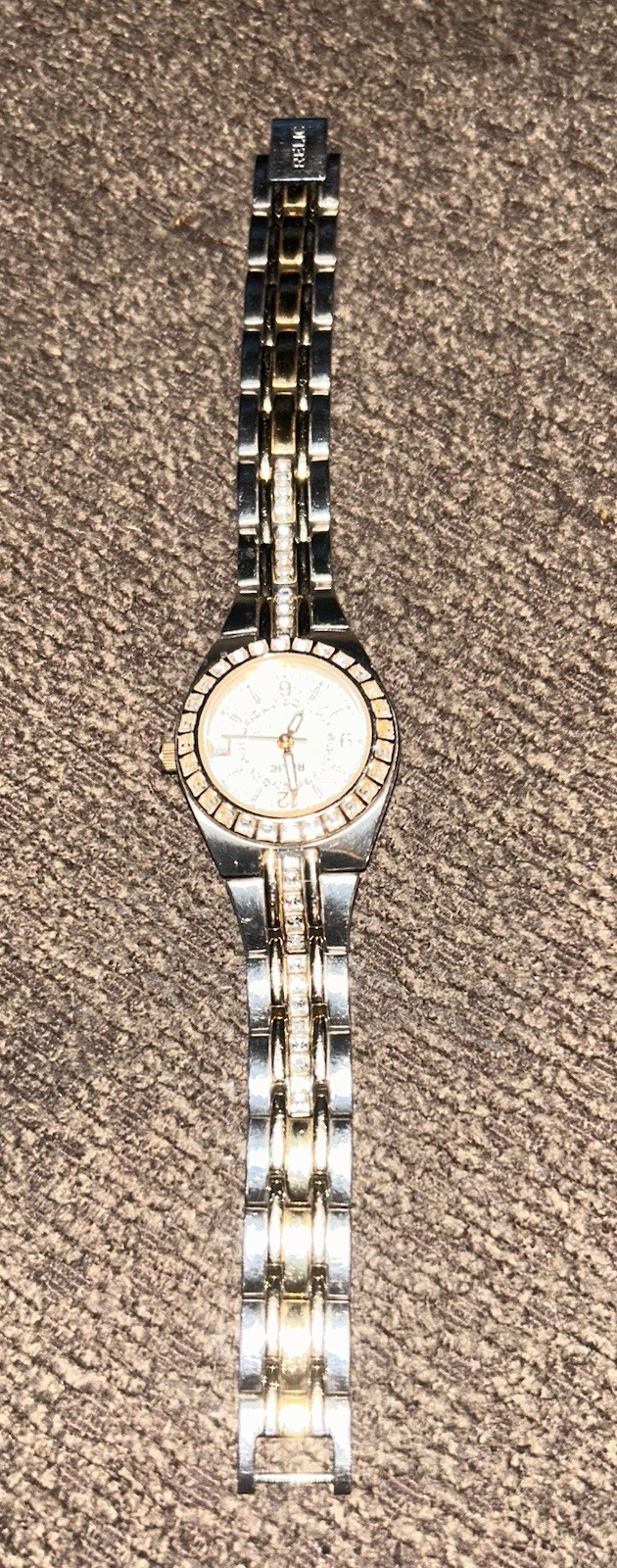 Relic By Fossil Women’s Watch ZR11775 Queen’s Court Quartz