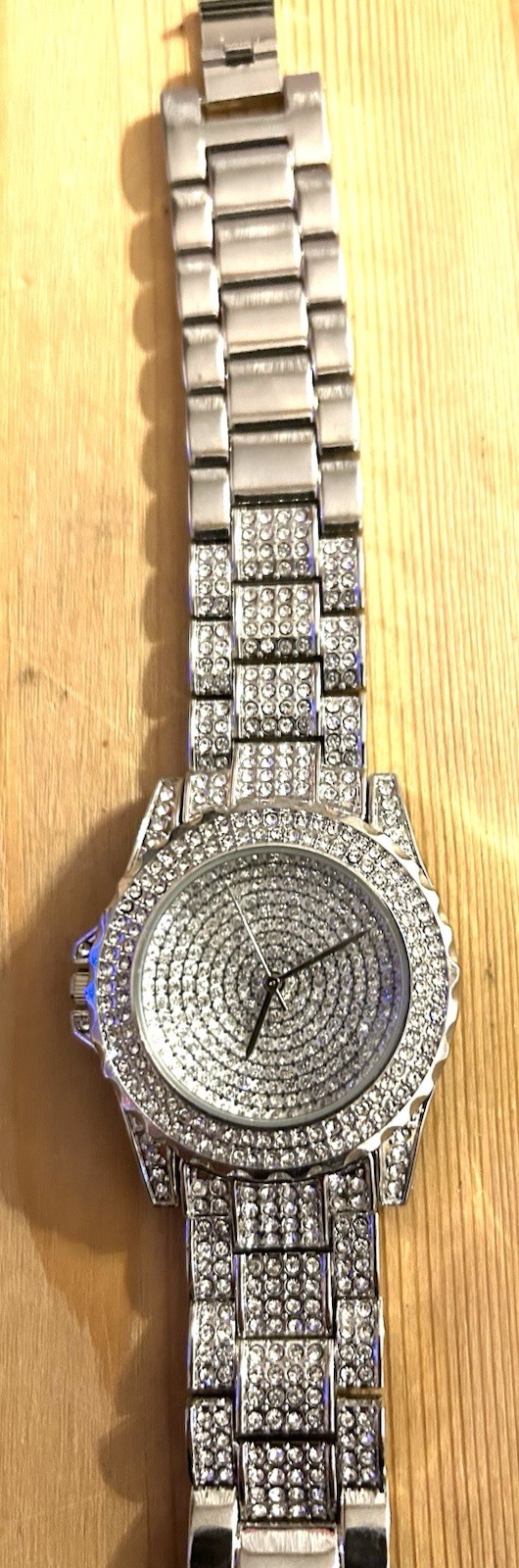 XILULE SUPER BLING CRYSTAL Silver TONE CRYSTAL PAVE STUNNING WATCH New B#2