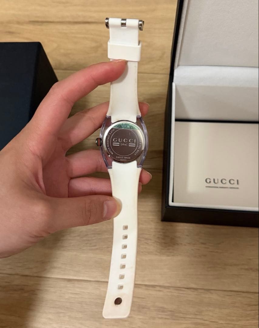 GUCCI YA137302 White Dial Watch Box Pre-owned Good Condition Japan