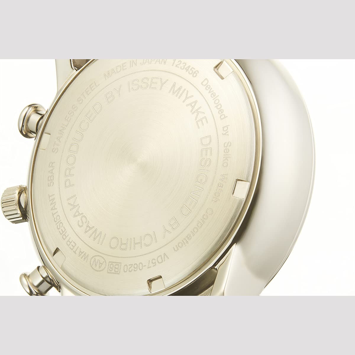 ISSEY MIYAKE C NYAD009 White Quartz Chronograph Men’s Watch New in Box