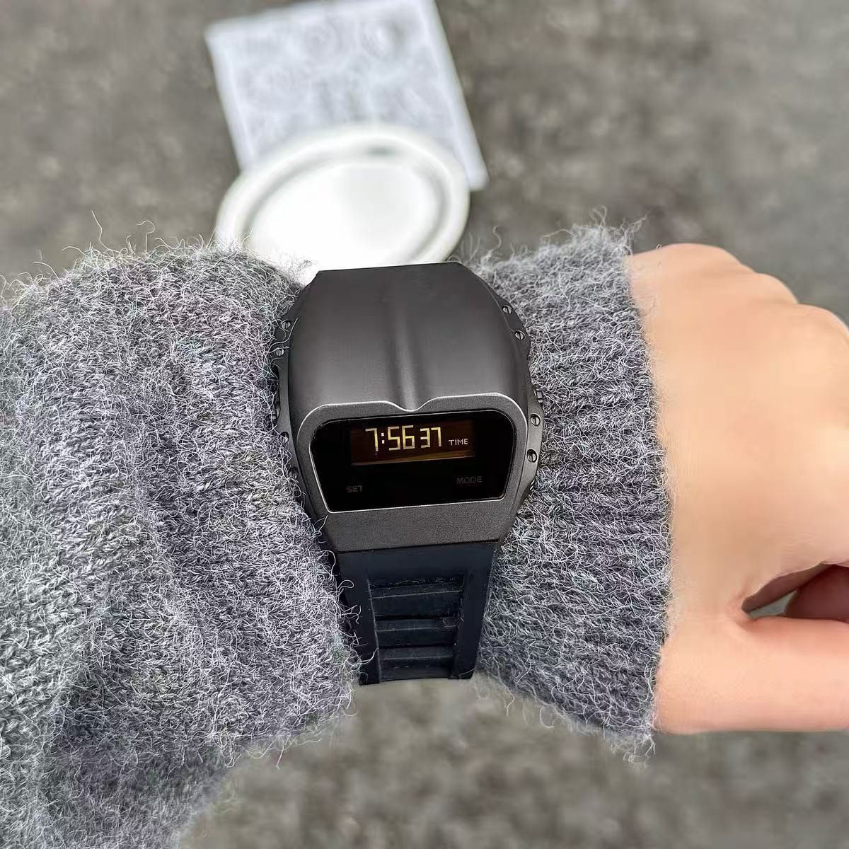 Black Watch Engine – Set Time & Let It Flow Free in Real-Time