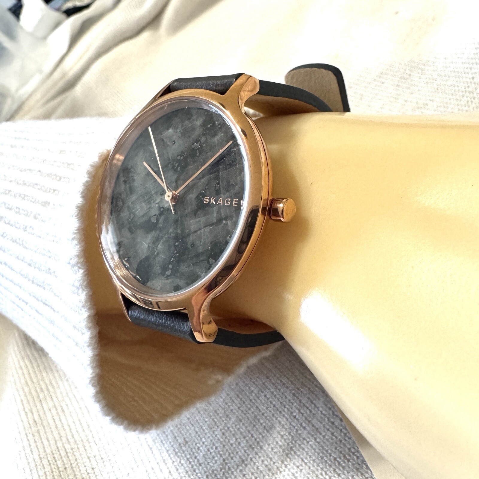 NIB!!! Authentic SKAGEN Anita Grey Dial Ladies Watch