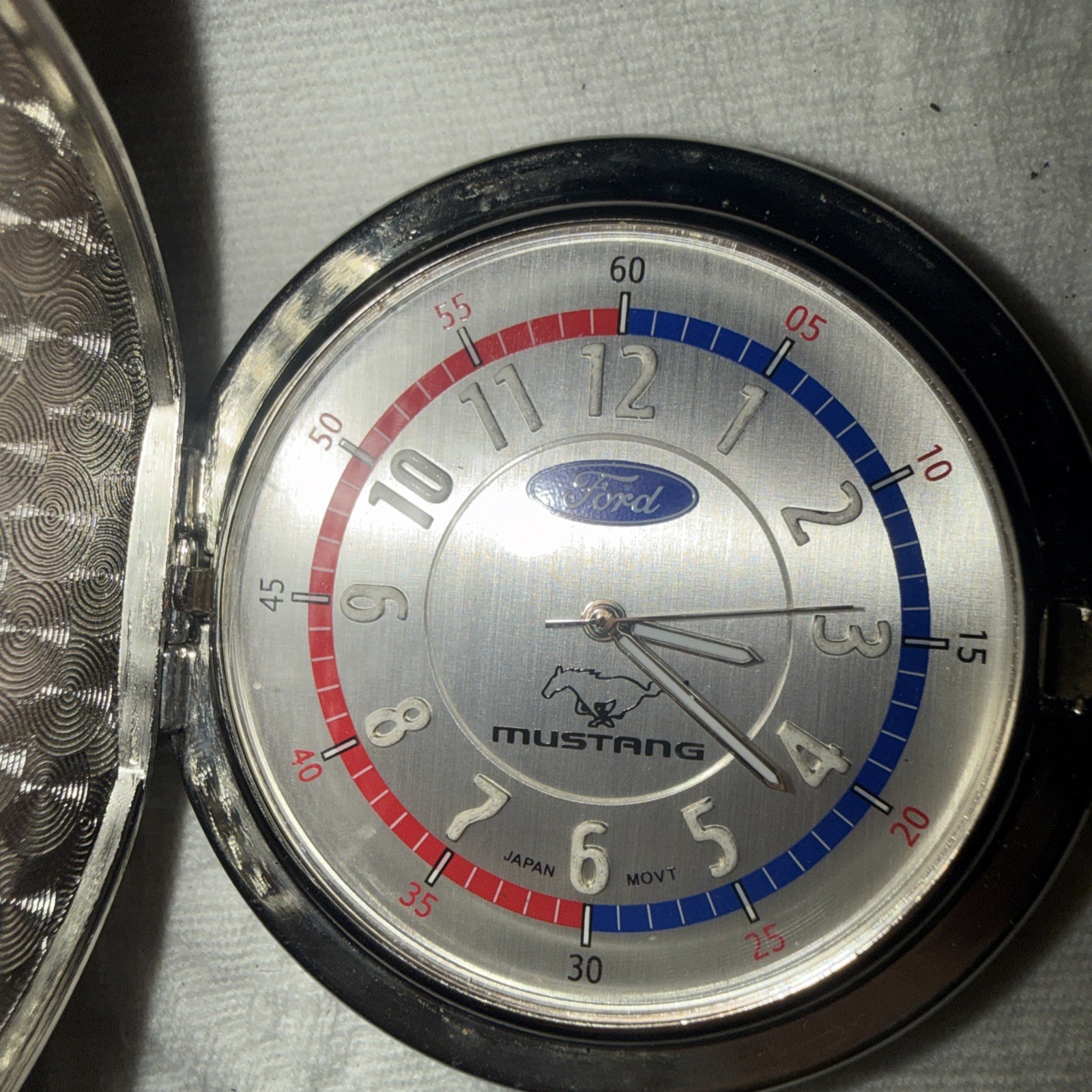 VTG Ford Mustang Silver Tone Pocket Watch w/Flip Cover & Clip Needs Battery