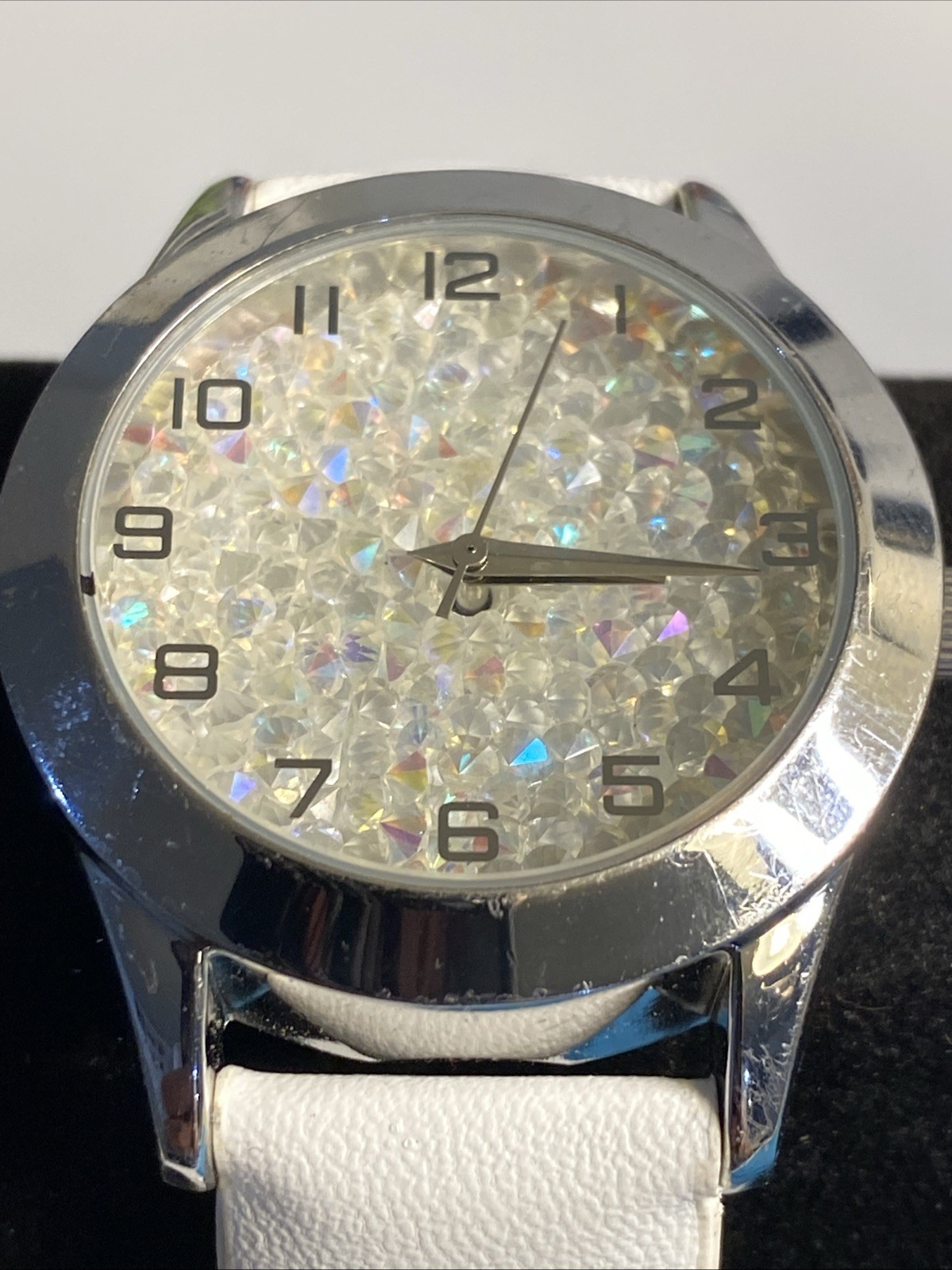 Unbranded Watch diamond Face White Band New Battery