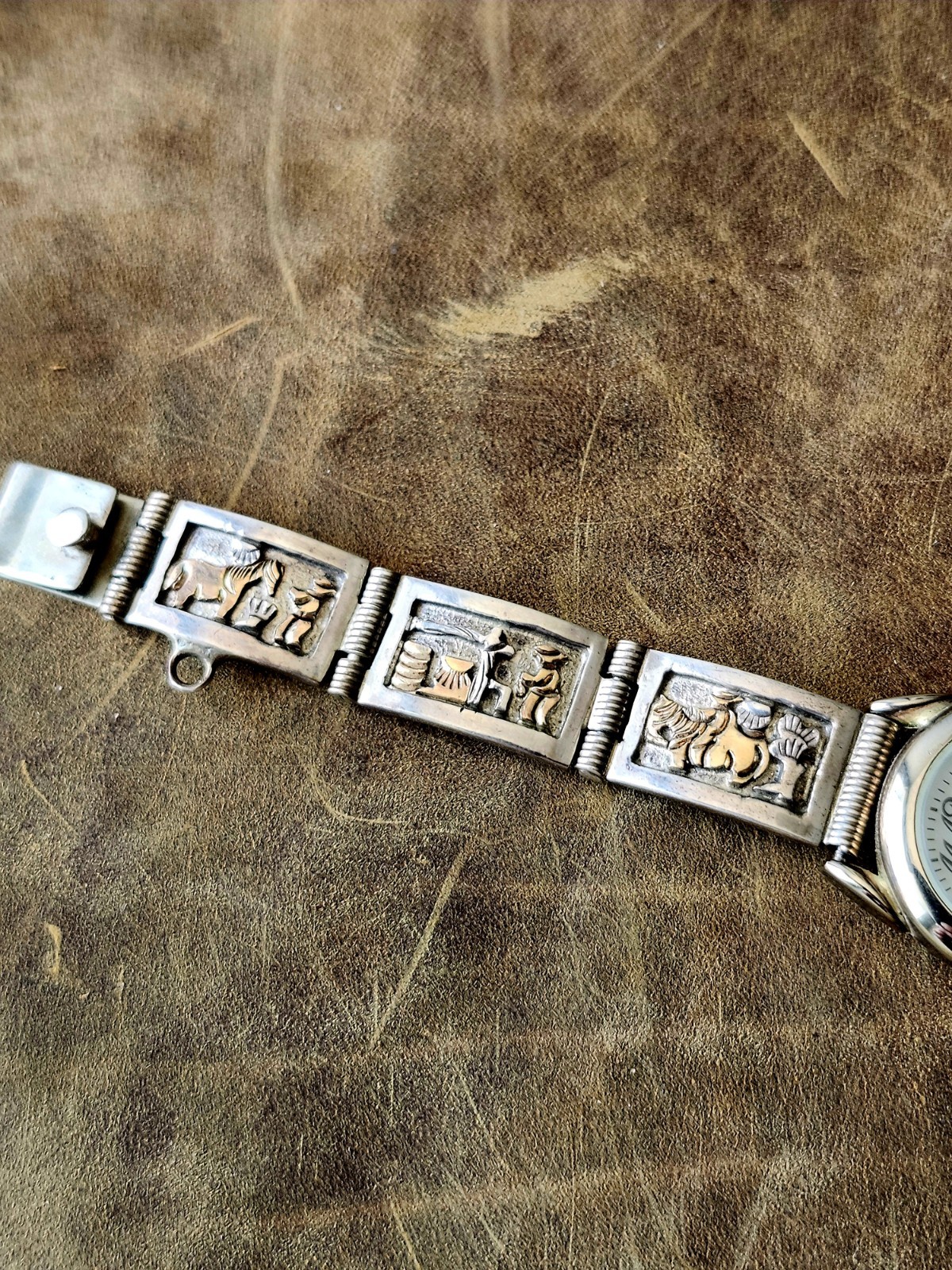 Beautiful Native Sterling Silver Ladies Quartz Watch
