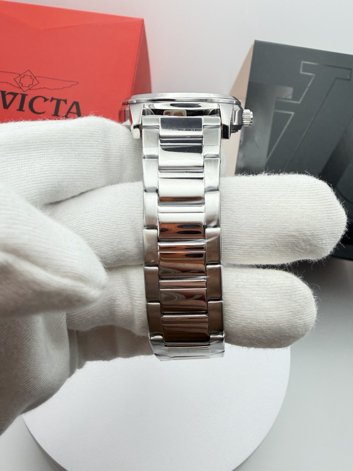 48493 Invicta