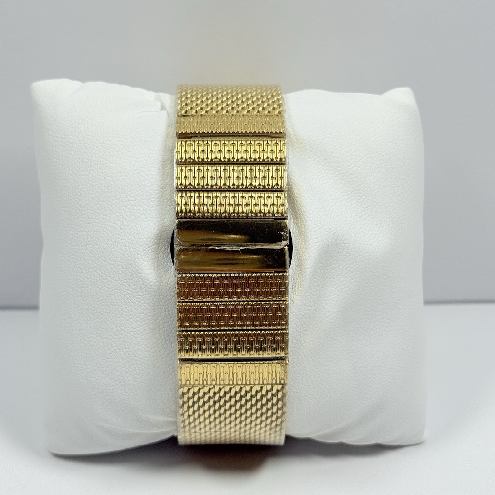 Movado Bold Gold Sunray Mesh Bracelet 44mm Men’s Watch 3600373