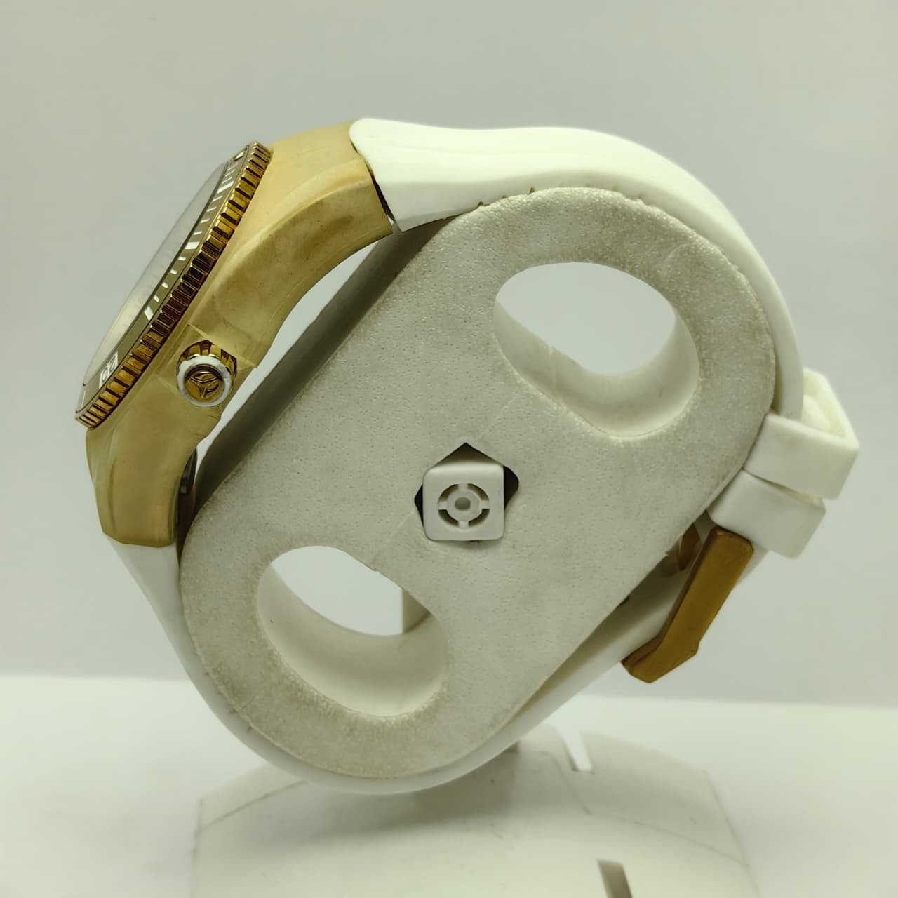 Technomarine Cruise Monogram TM115324 200M Day/Date Limited Edition Unisex Watch