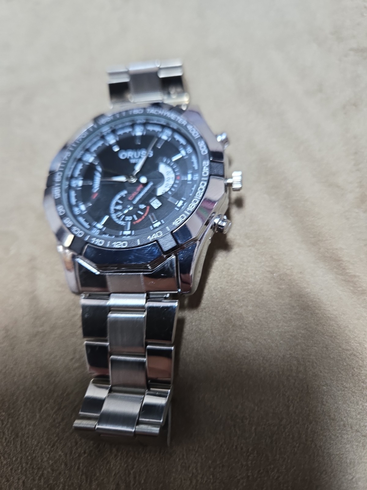 Oruss 1853 luxury men’s watch featuring a stainless steel band