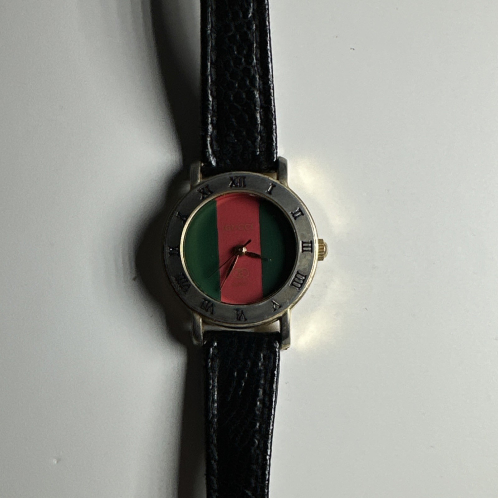 Vintage 1989 Gucci Women’s Quartz Dress Watch Red/Green Face 26mm Black Band