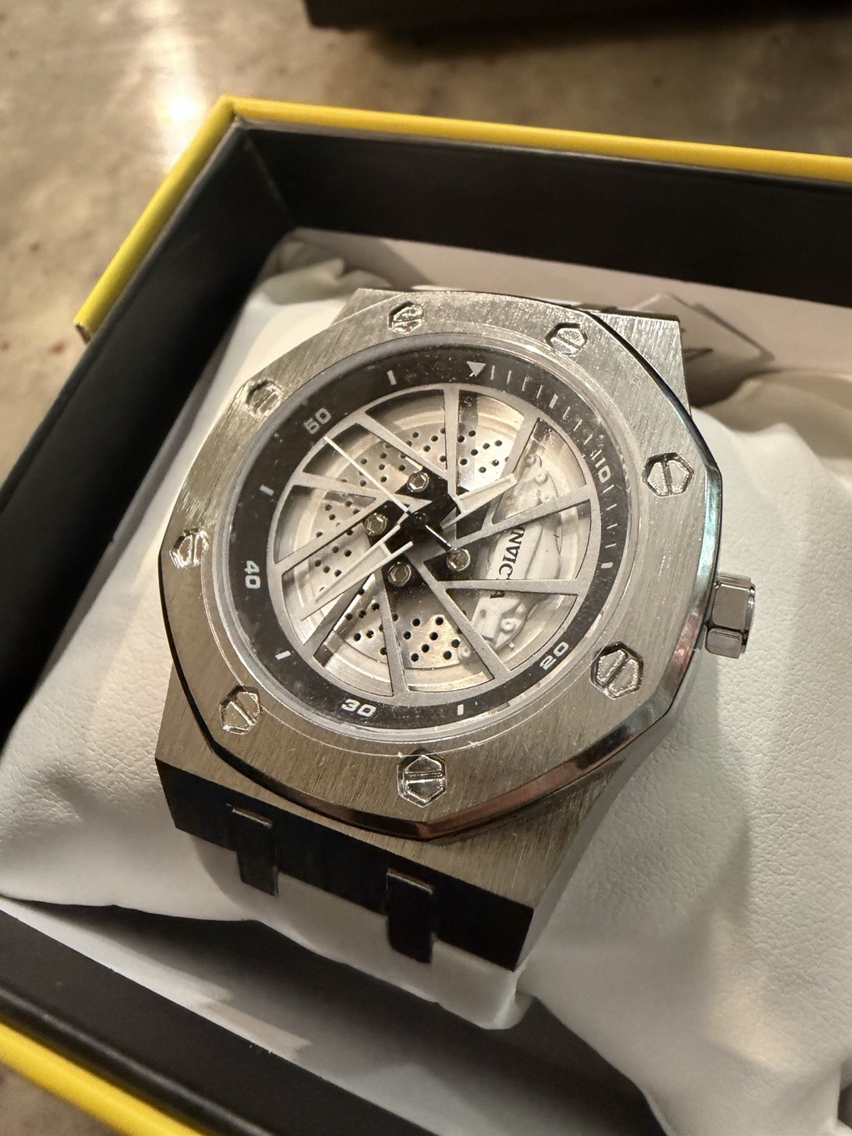 Invicta Racing / RIM Wristwatch Octagon Brushed Silver Case / White rubber band