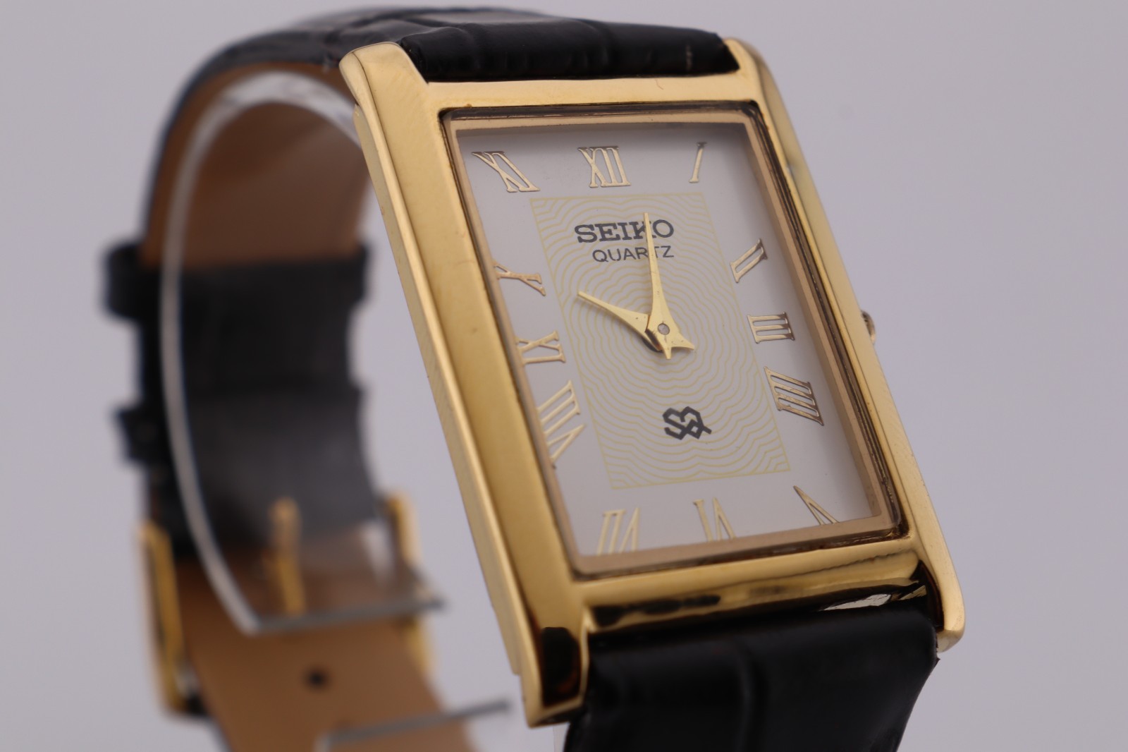Vintage Seiko Slim Quartz Men’s Wrist Watch – Comes With New Battery, New Strap