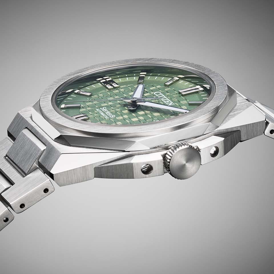 Citizen Series 8 NB6080-51W Automatic Green Dial 39.3mm Watch
