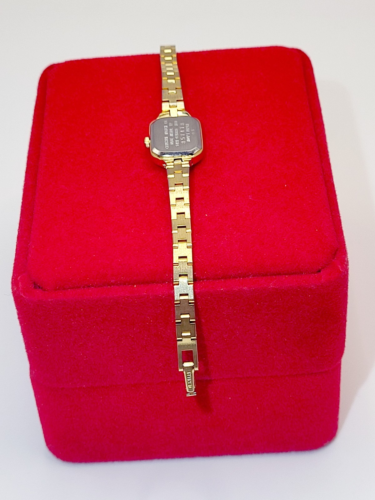 Rare [N. MINT] 1988 Citizen Quartz 13mm Ladies Watch Gold Tone 5421-821389