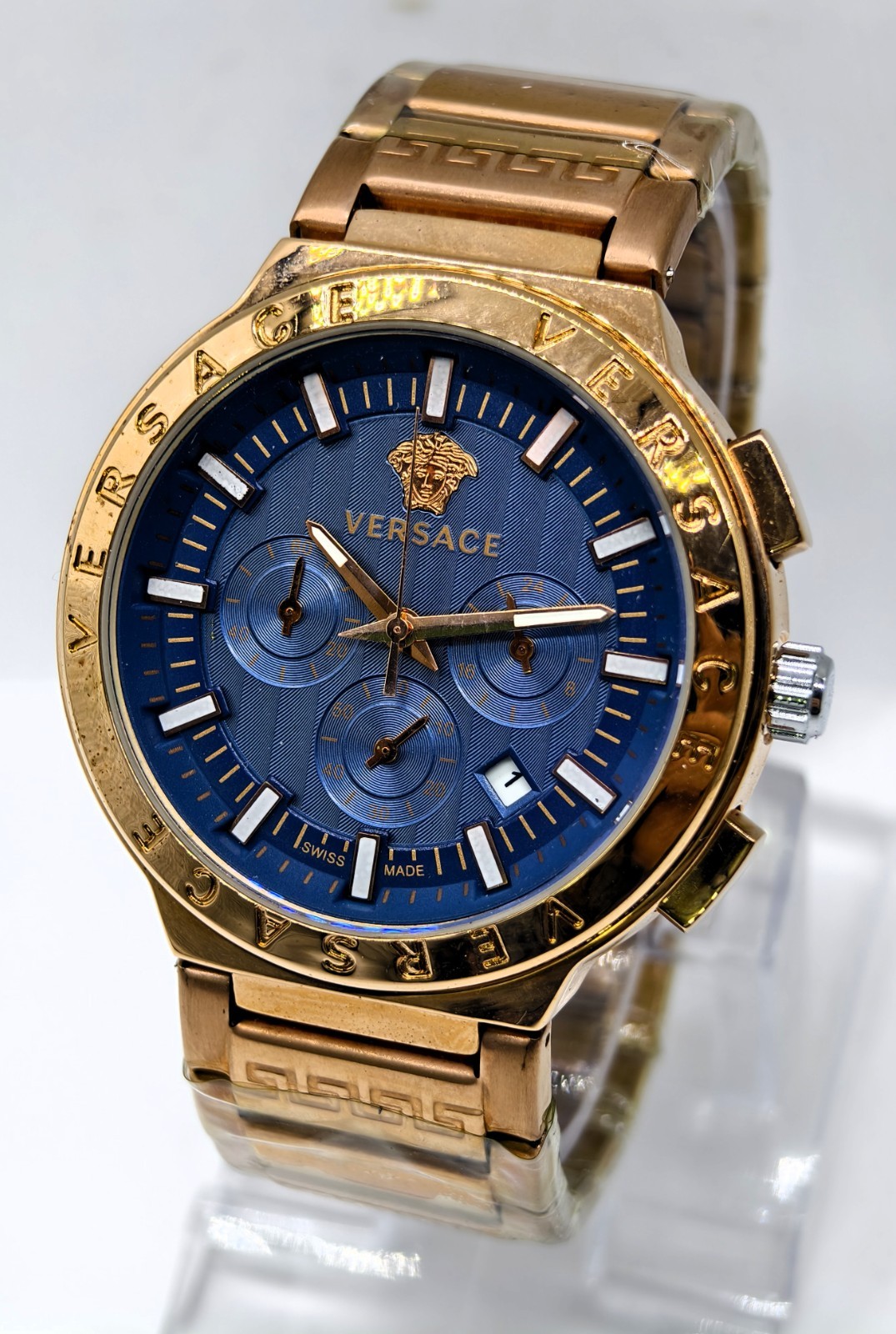 Fantastic Versace Chronograph Date Indicator Fix Bezel Men’s Wrist Watch