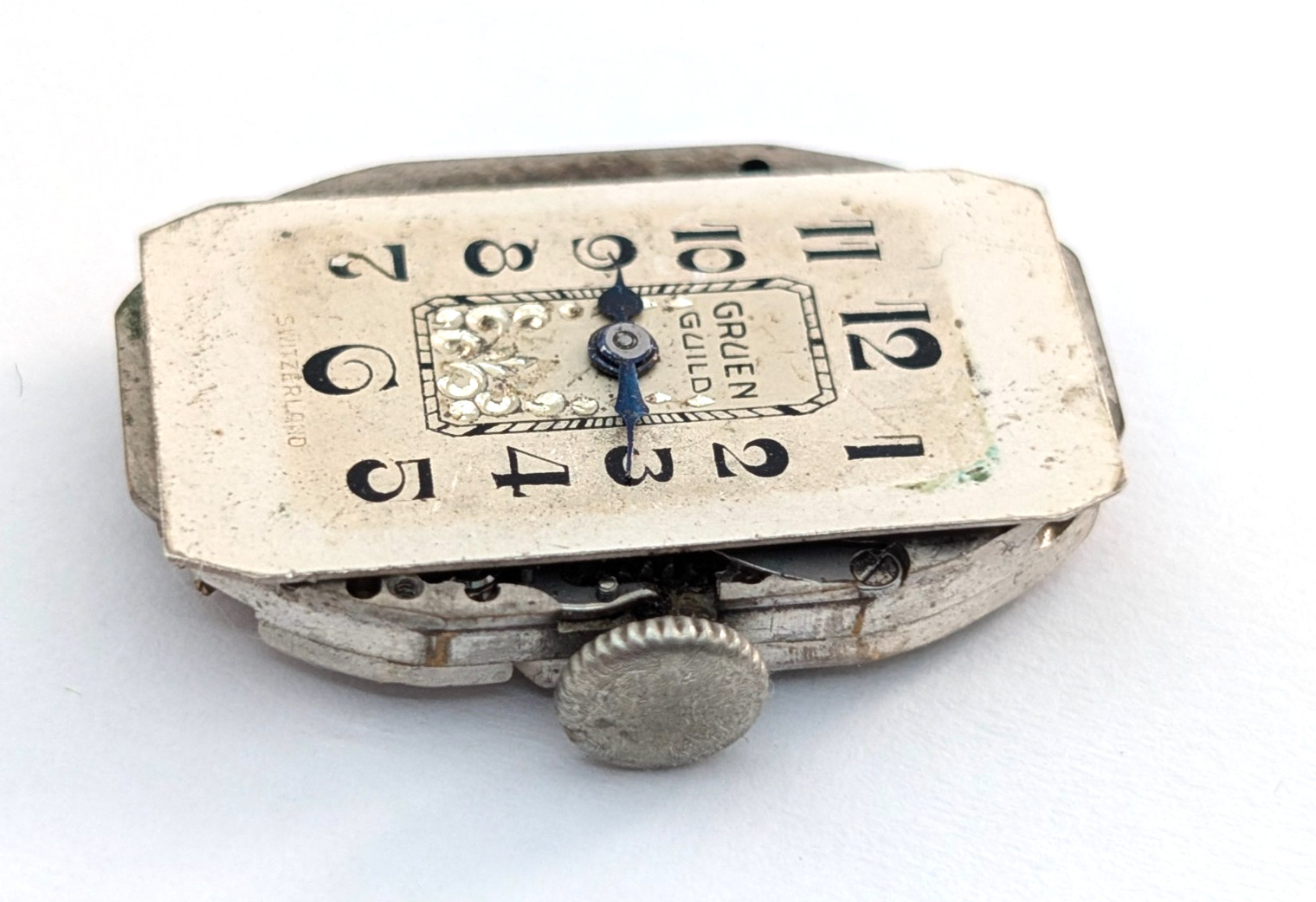 Antique GRUEN GUILD 835B 15j Art Deco Ladies 15mm Watch Movement PARTS or REPAIR