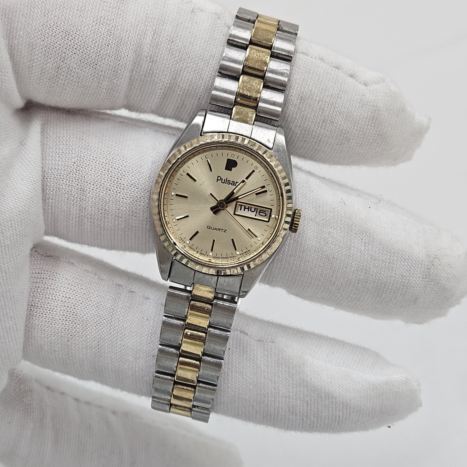 Pulsar Watch Women Presidential Dial Two Tone Day/Date Y643-0010 Fluted Bezel