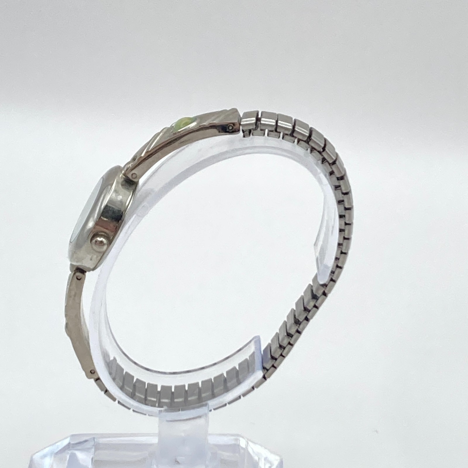 Vtg Elements Women’s Watch Silver Tone Cats Eye Heart Stretch Band New Battery