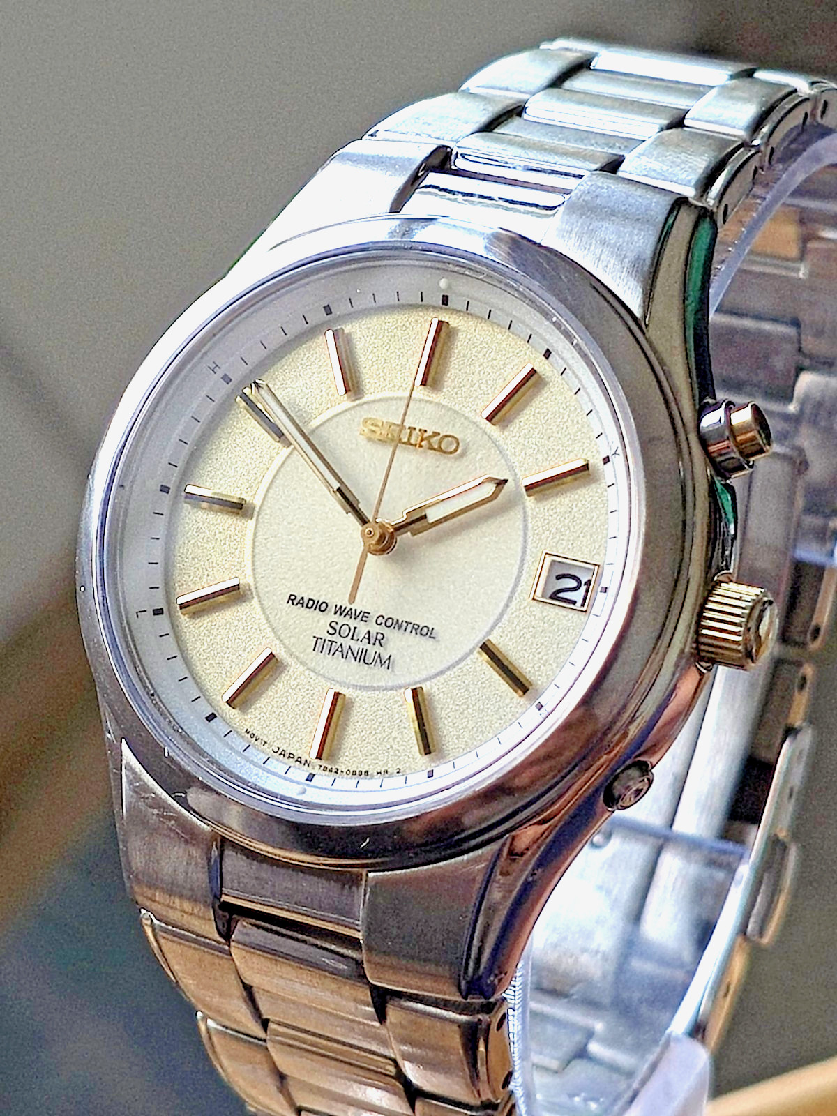 Seiko Spirit SBTM119 JDM Solar Radio Titanium Cream/Gold Dial 39mm – US Seller