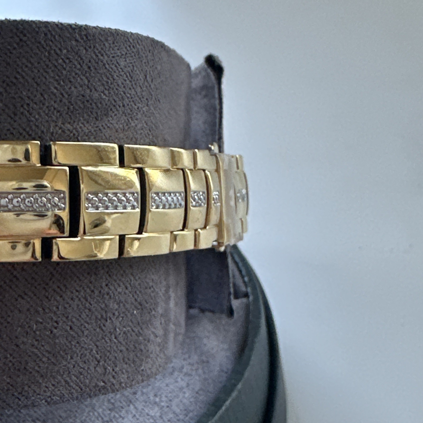 Bulova Womens Quartz Crystal Accent Gold-Tone 30.5mm Watch 98L283 *NO STEM/CROWN