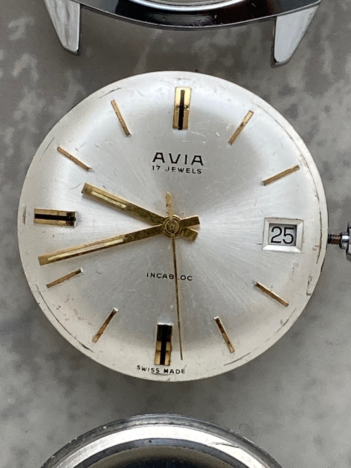 An Excellent Vintage Avia Ref. 6850 17 Jewels Incabloc Tonneau-shape Watch
