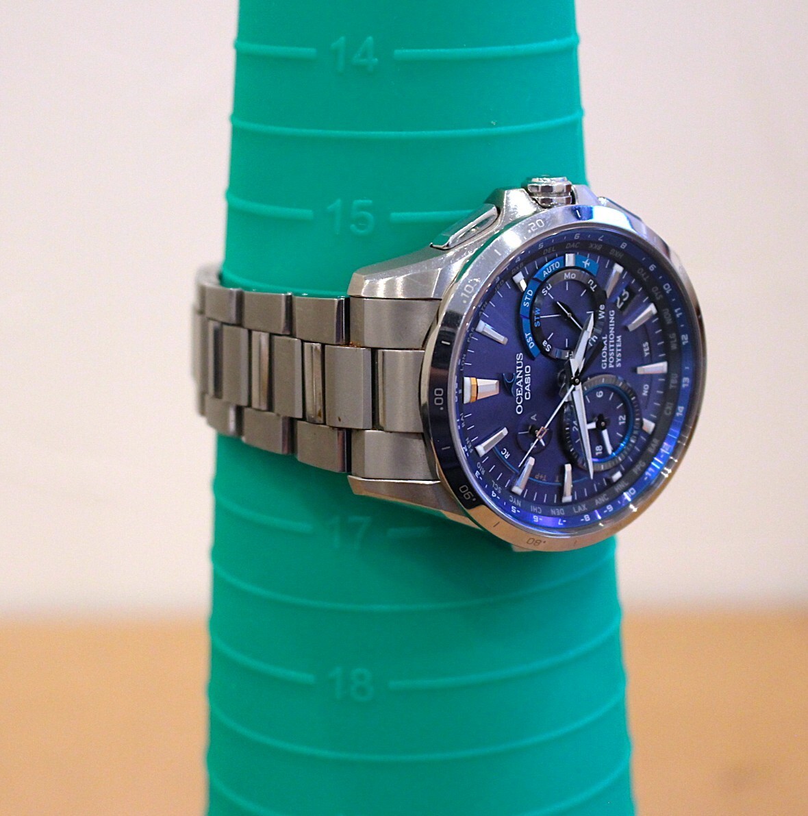 VRW 2043′ Watch CASIO OCW G1000 OCEANUS BL Dial Men’s Solar Working Item