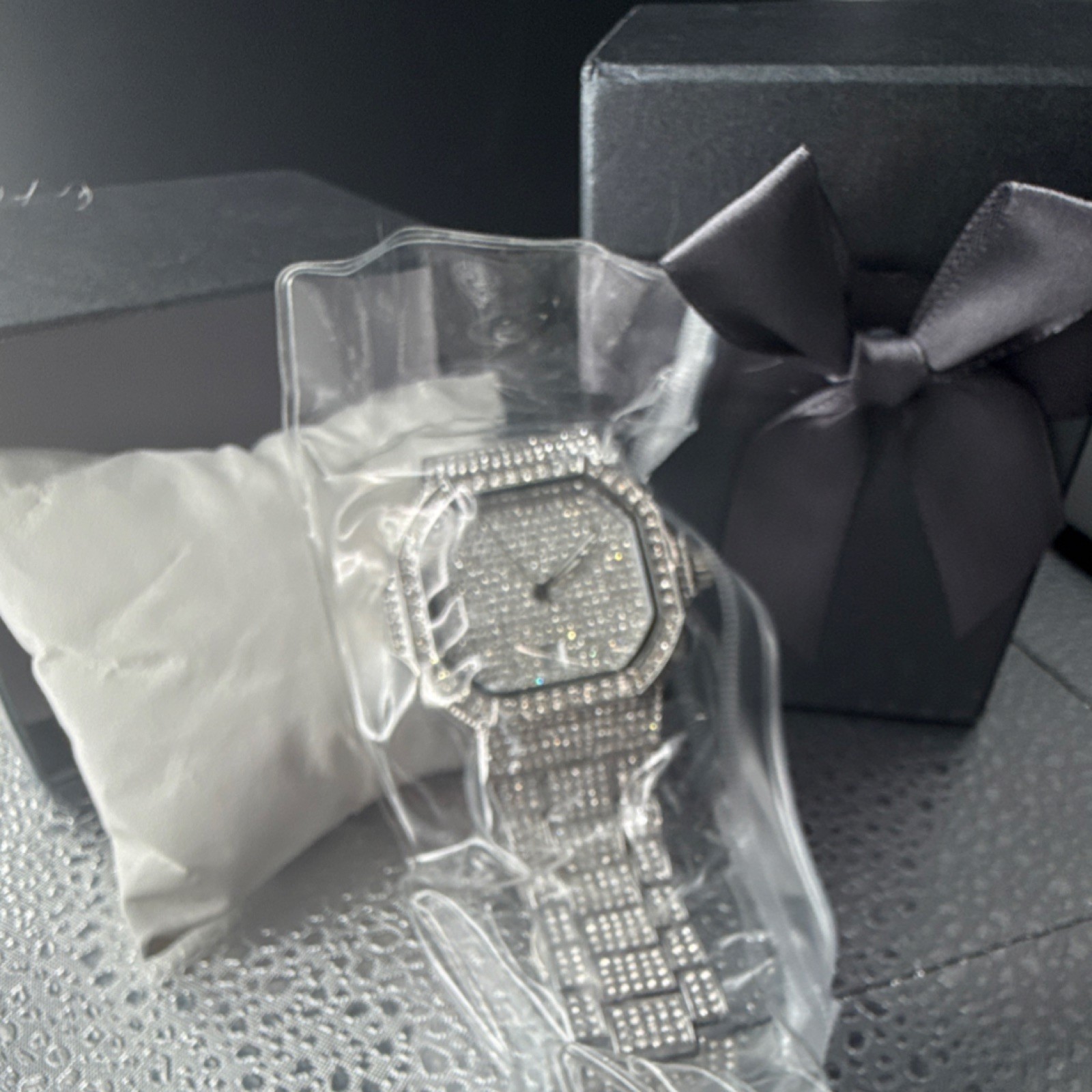 Silver Tone Mechanical Wristwatch Octagon Gem-Set Bezel Date SS Bracelet Box