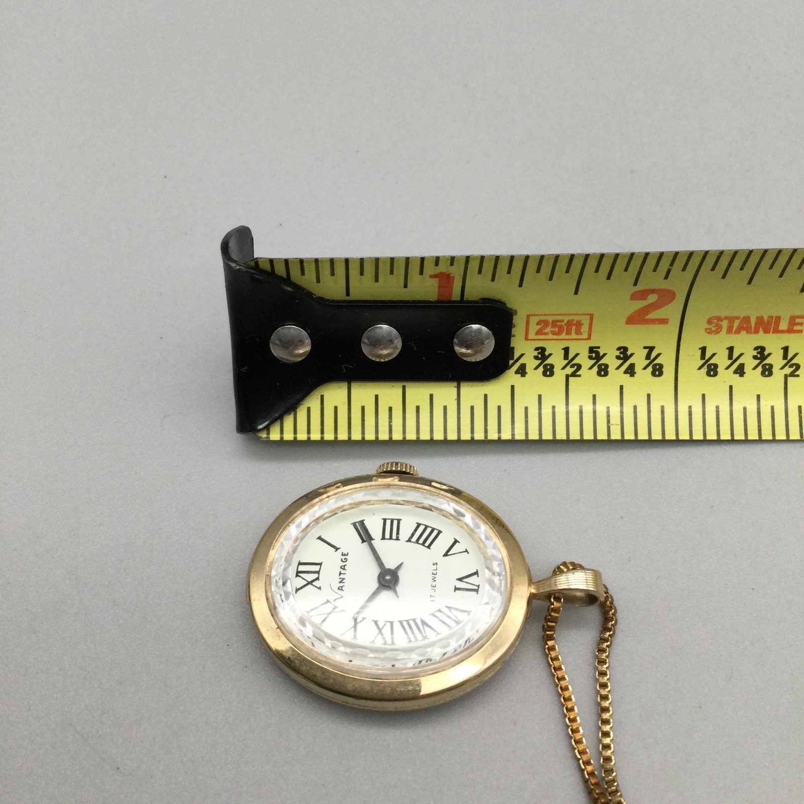 Vintage Vantage Pendant Necklace Watch Women 24mm Gold Tone Manual 17 Jewels