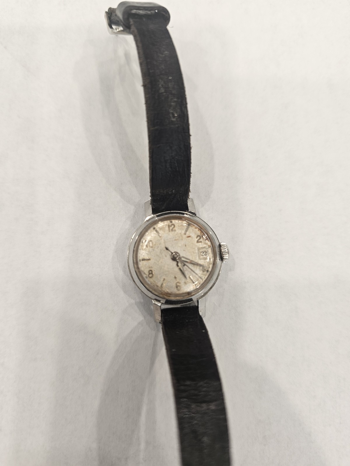 1968 Vintage Bulova Ladies Automatic 3 Hand Movement Date Stainless Steel Case